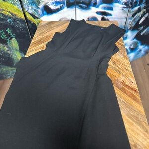WHBM Dress Sz 8 lined pockets A-Line classic black sheath dress